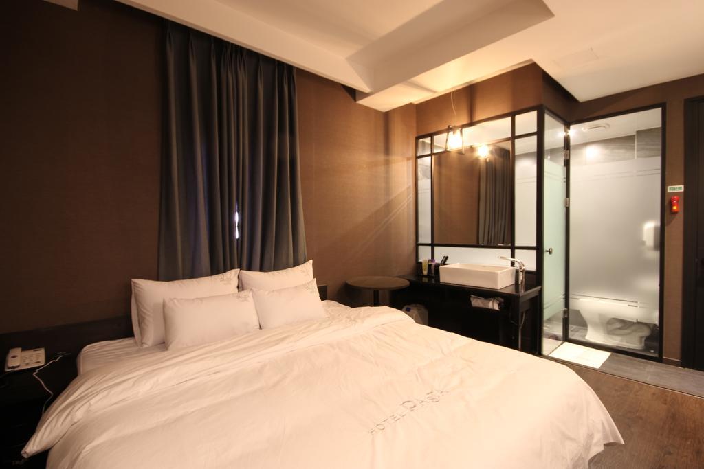 Hotel 38.5 Jinhae Changwon Esterno foto