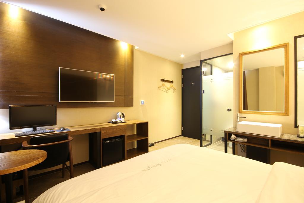 Hotel 38.5 Jinhae Changwon Esterno foto
